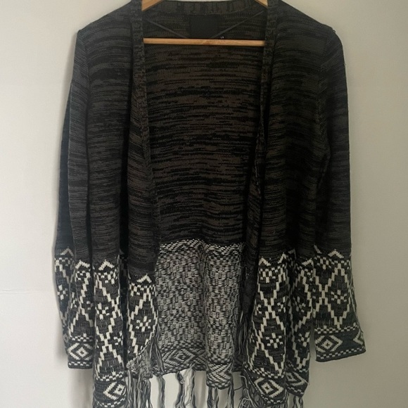 large HARLOW long sleeve open cardigan wool blend tassel poncho style - Picture 2 of 7